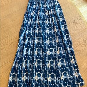 Roan & Ryan Evereve blue maxi skirt  medium